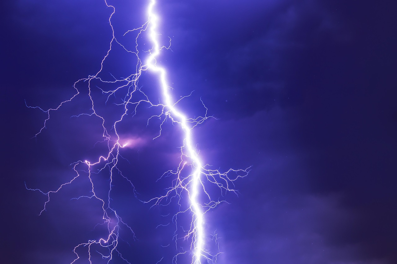 Weather update: the rain has stopped, but there’s still lightning in the area, so we can’t open until it clears. Track lightning in real time here: https://oas.earthnetworks.com/widget/ResOASWidget.html?widgetId=97b55653-1b1f-4a15-961d-dc7f03a4954d
 — thanks for your patience!